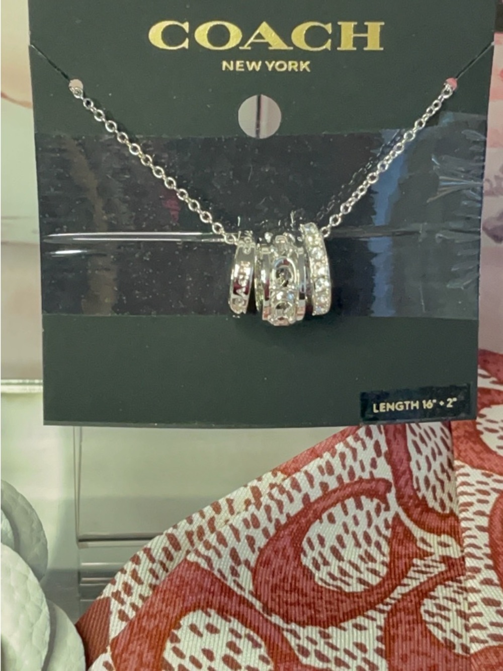 🆕Coach Silver Pendant Necklace($128)&Free gift✨Red and White Twilly NWT.